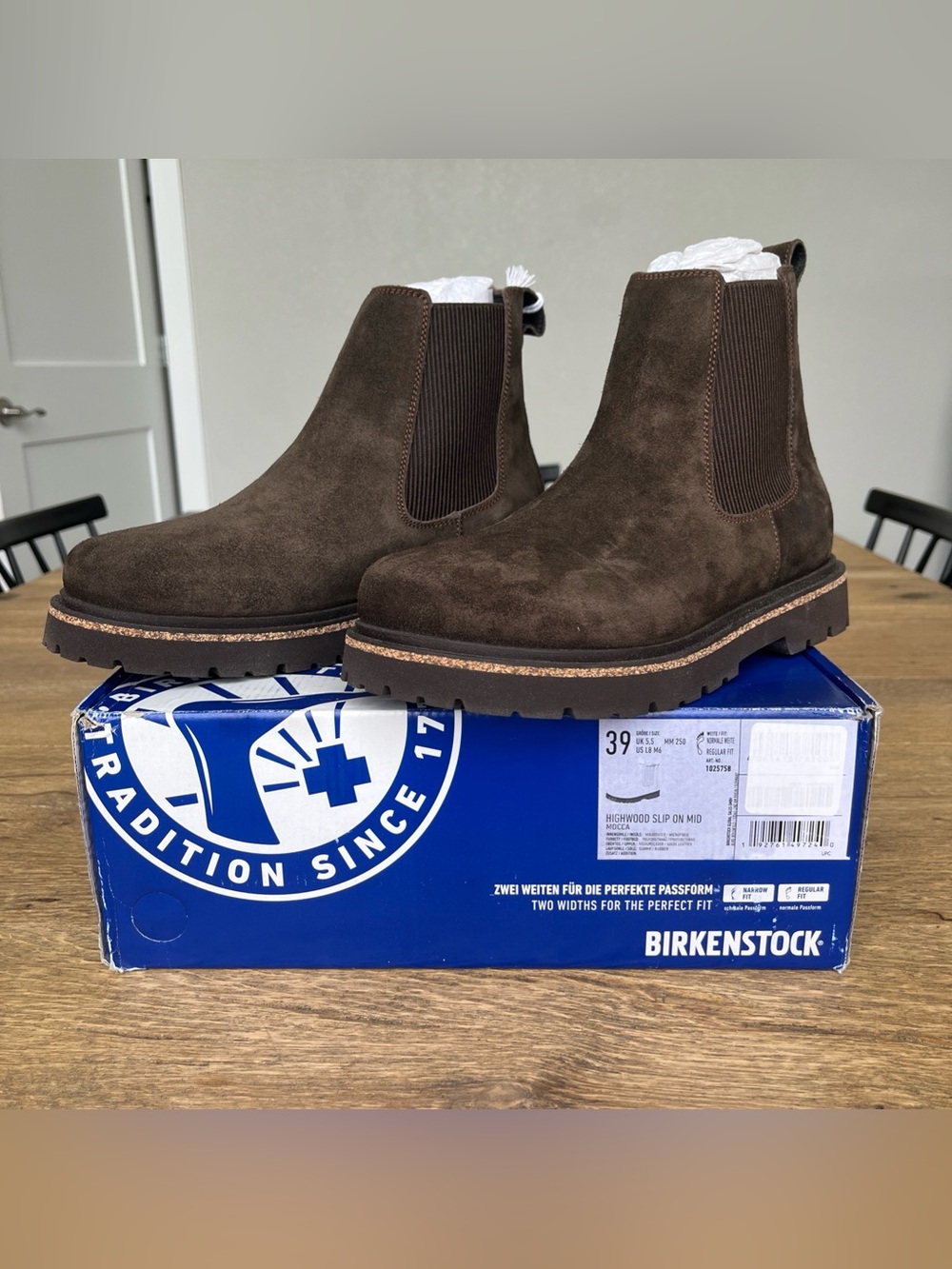 Size 8W / EU 39 Birkenstock Highwood Slip On Chelsea Boot in Mocha 1025758